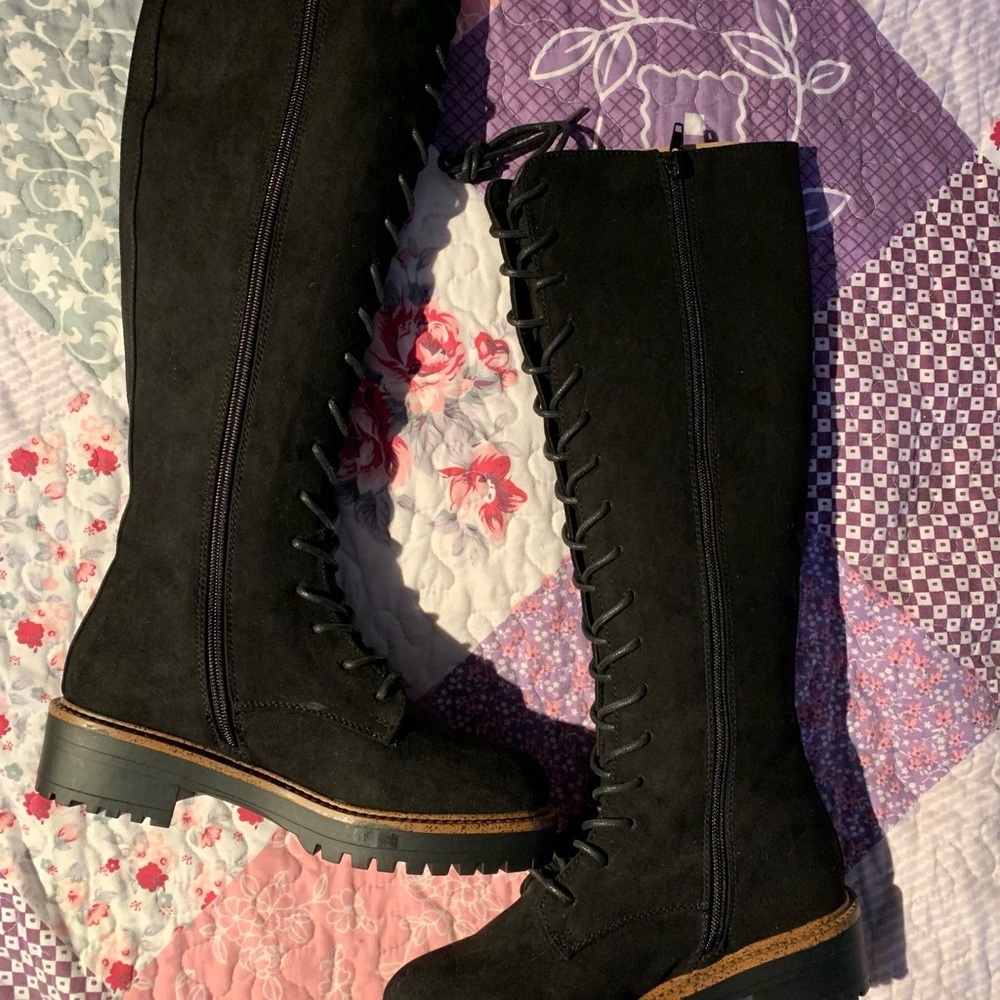 ASOS DESIGN Courtney chunky lace up knee high boots - Picture 8 of 8